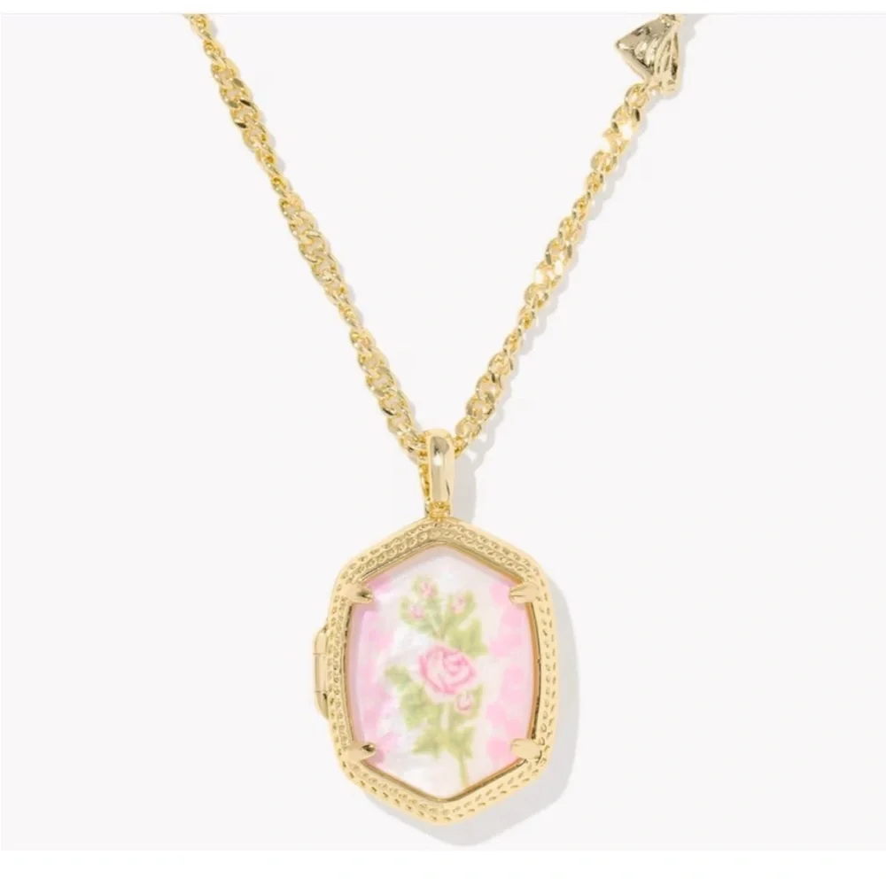 Kendra Scott x LoveShackFancy Daphne Gold Locket Necklace - Picture 4 of 16